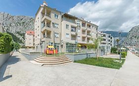 Apartments Cetina